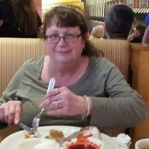 Meet your Posher, Lorraine